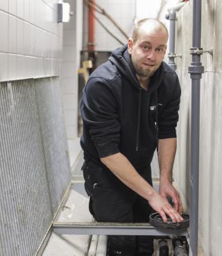Alexander Klaus arbeitet oft hinter den Kulissen des Aquariums